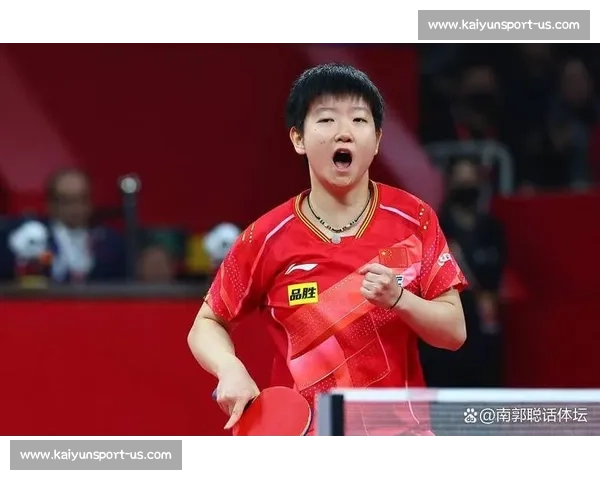 孙颖莎背部力量惊爆体坛!张煜东直播自叹不如:掰手腕我认输 孙颖莎背部力量惊爆体坛!张煜东直播自叹不如:掰手腕我认输