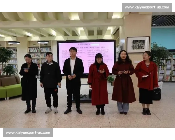 南疆绿茵星火燃