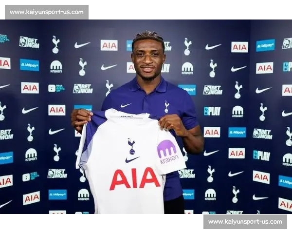 热刺 5000 万镑报价库杜斯，西汉姆坚持 8500 万英镑底线