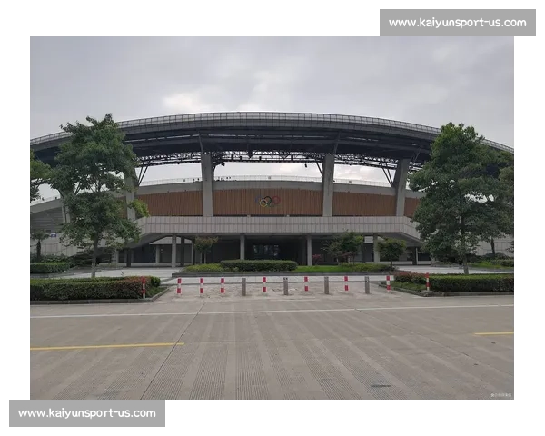 南通队新主场扩容至 2 万人，临时座位安全引关注